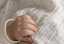 Representational photo of 4-yr-old girl who died at Hyderabad hospital after choking on peanuts.