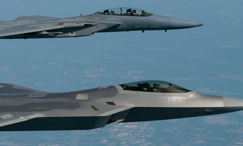 Representational photo of Pakistan's F-16 and 2 JF-17 jets.