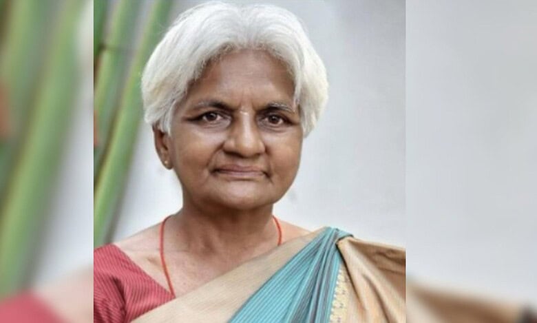 TN: 70-yr-old woman passes Class 12 exams, fulfilling lifelong dream
