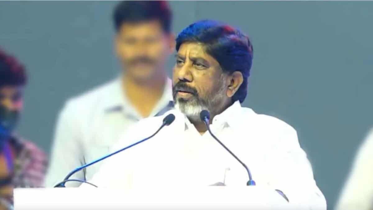Telangana Deputy CM Bhatti Vikramarka asks bankers to appoint to nodal officer to coordinate and oversee implementation of Rajiv Yuva Vikasam scheme.