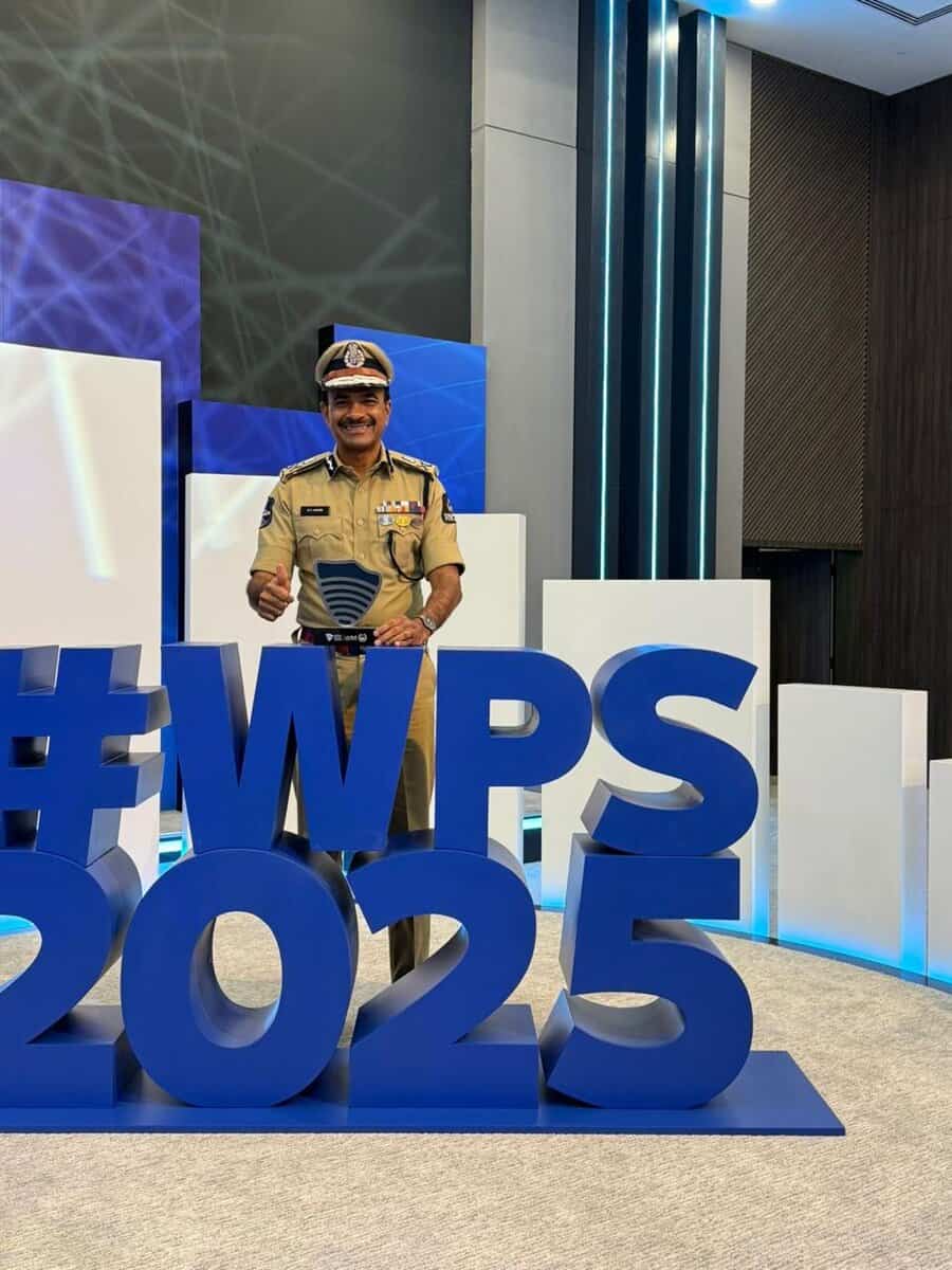 Hyderabad police commissioner CV Anand with the Excellence in Anti-Narcotics Award