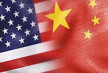 US and China flags