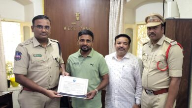 Deputy commissioner of West Zone police. SM Vijay Kumar presented 37-year-old businessman, Kaleem Ali with a Certificate of Commendation on May 31.