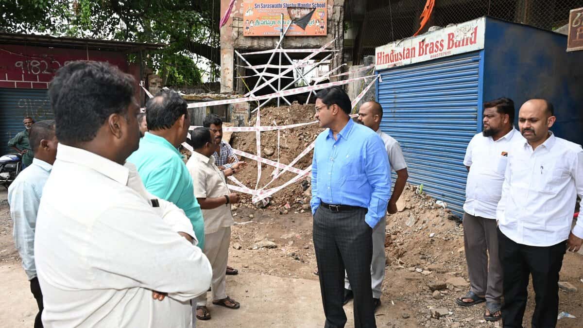 HYDRAA chief inspects the collapsed section of the 30-year-old pedestrian staircase at the Fatehnagar flyover in Hyderabad