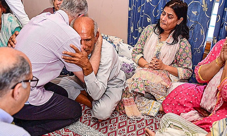 J&K mourns loss of people-friendly officer in Pak shelling in Rajouri