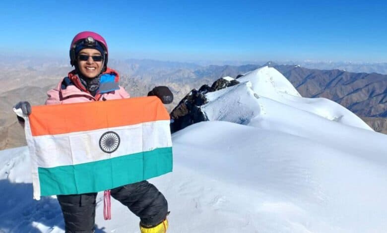 Adventurous teenager Kaamya Karthikeyan blazes her way across peaks of seven continents
