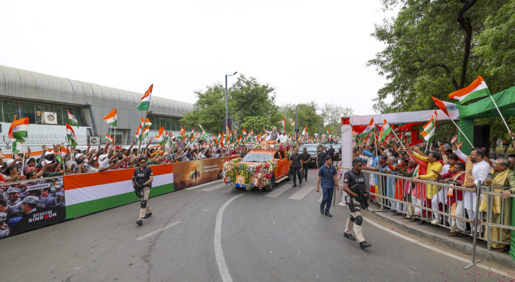PM Modi in Gandhinagar