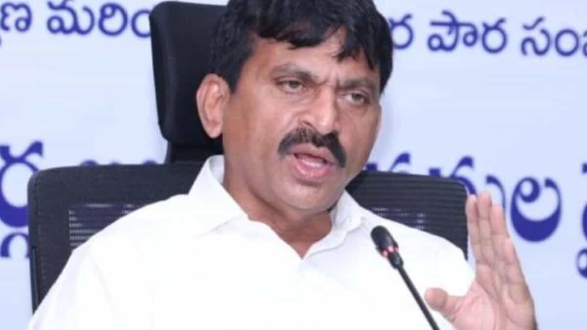 Revenue minister Ponguleti Srinivasa Reddy says survey will be done in 413 villages where no village maps have existed since the rule of the Nizams.