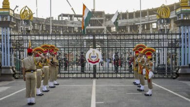 Retreat ceremony resumes at Attari