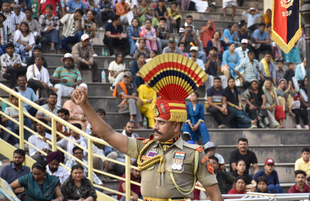 Retreat ceremony resumes at Attari