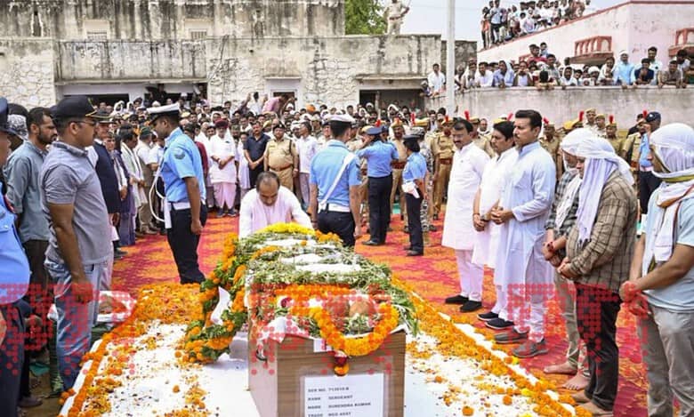 Soldier Surendra Kumar cremated in Rajasthan