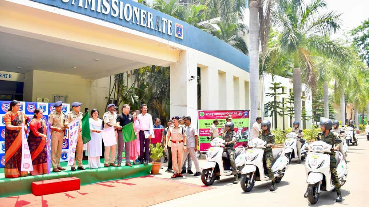 Image: Cyberabad commissioner Avinash Mohanty and other officials flag off the new vehicles added to SHE teams fleet