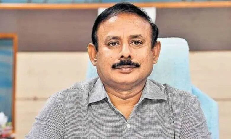 Kaleshwaram lift irrigation project Engineer in Cheif Bhookya Hariram questioned by ACB in disproportionate assets case