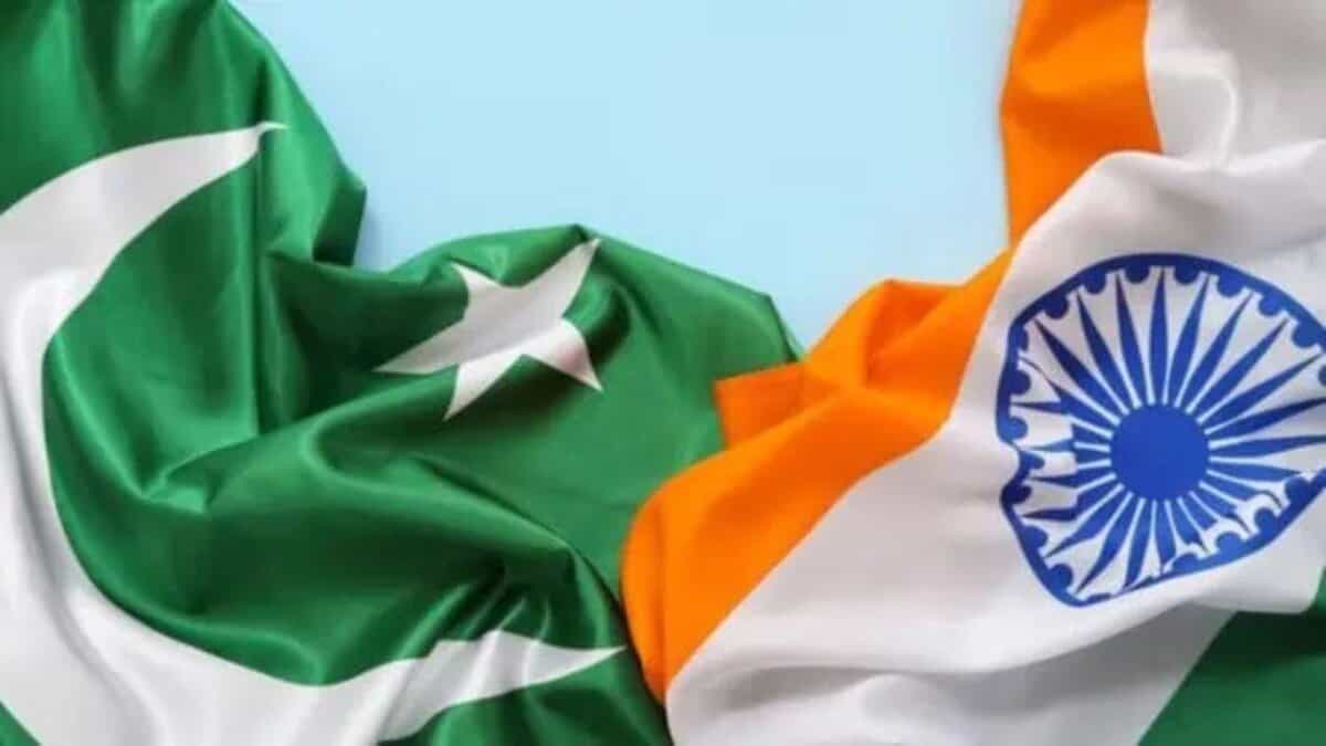 India and Pakistan flags used as representation image