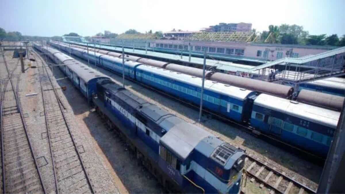 aN IMAGE OF TRAINS USED FOR REPRESENTATIONAL PURPOSE