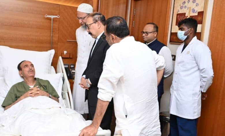 Ghulam Nabi Azad admitted to hospital: