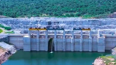 Telangana irrigation minister Uttam Kumar Reddy urges CWC chairman Atul Jain to allocate 90 TMC of Krishna waters for PRLIS.