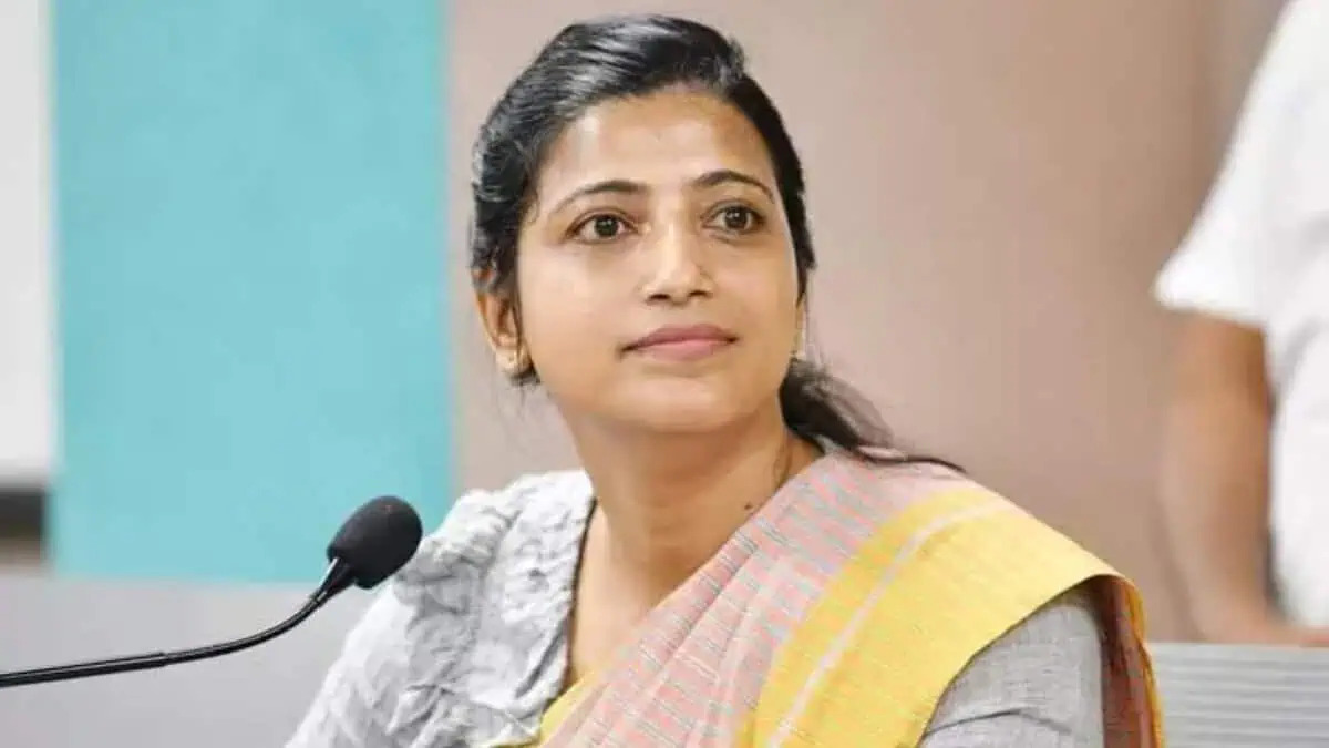 CAT orders allocation of IAS Amrapali Kata to Telangana Cadre
