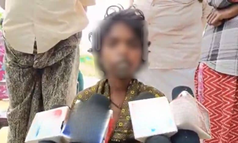 Andhra girl burnt with ladel over phone left allegations