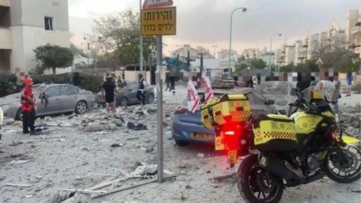3 killed, several wounded as Iranian missile hits apartment complex in Israel