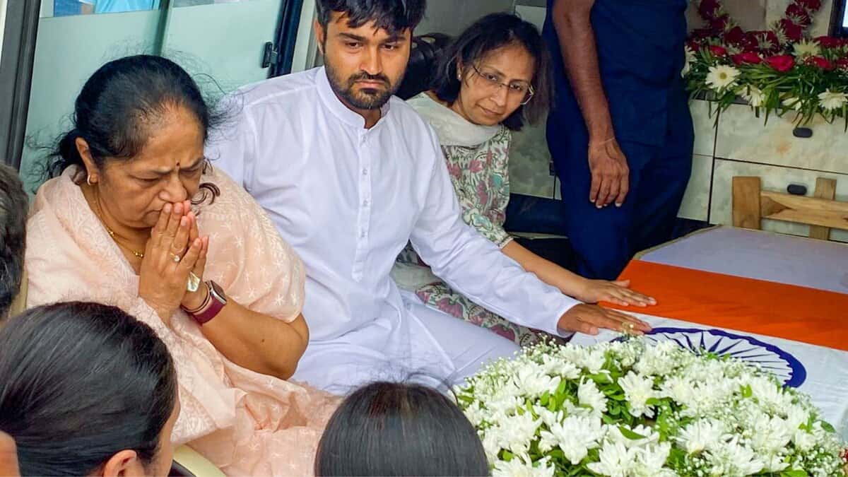 _Family members of former Gujarat chief minister Vijay Rupani