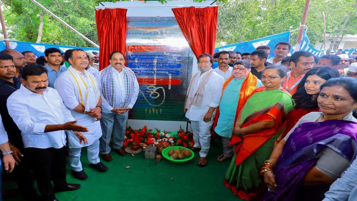 Telangana health minist Damodar Raja Narasimha with minsters Ponnam Prabhakar and Thummala Nagehwar Rao