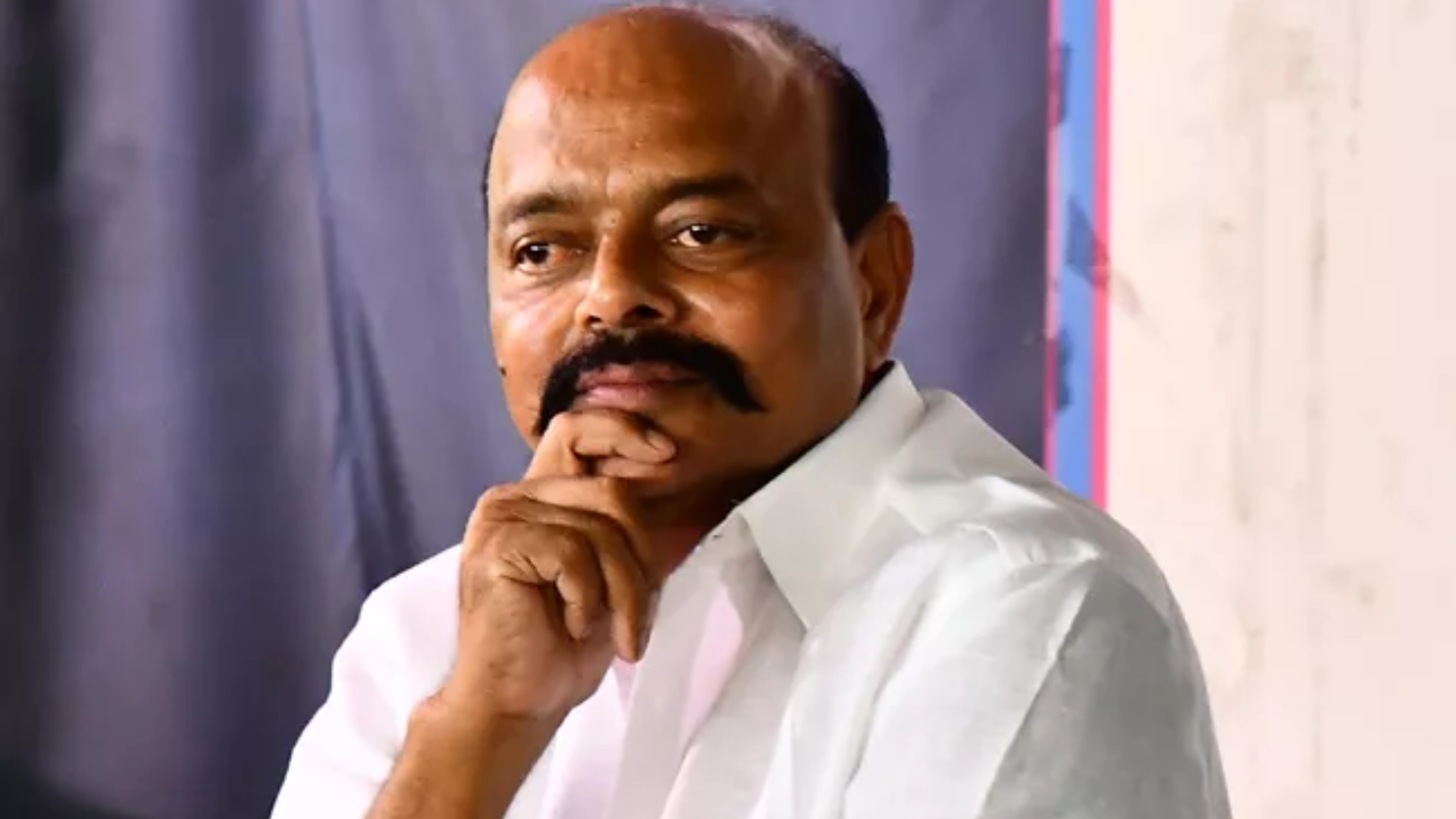 Congress issues show cause notice to ex MLC Konda Murali over remarks