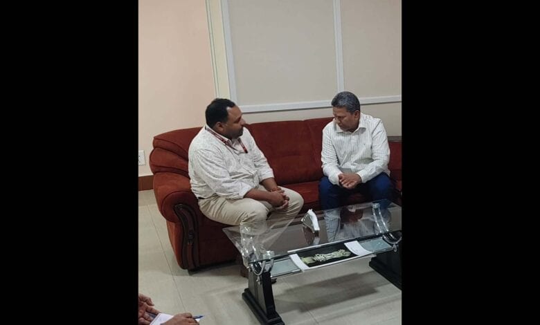 AIMIM MLA Kausar Mohiuddin meets ASI Superintendent Dr Nikhil Das, asks ASI to desilt Golconda fort