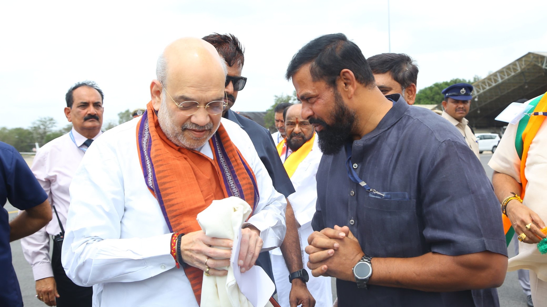 Raja Singh pitches for BJP Telangana chief post, appeals to high command