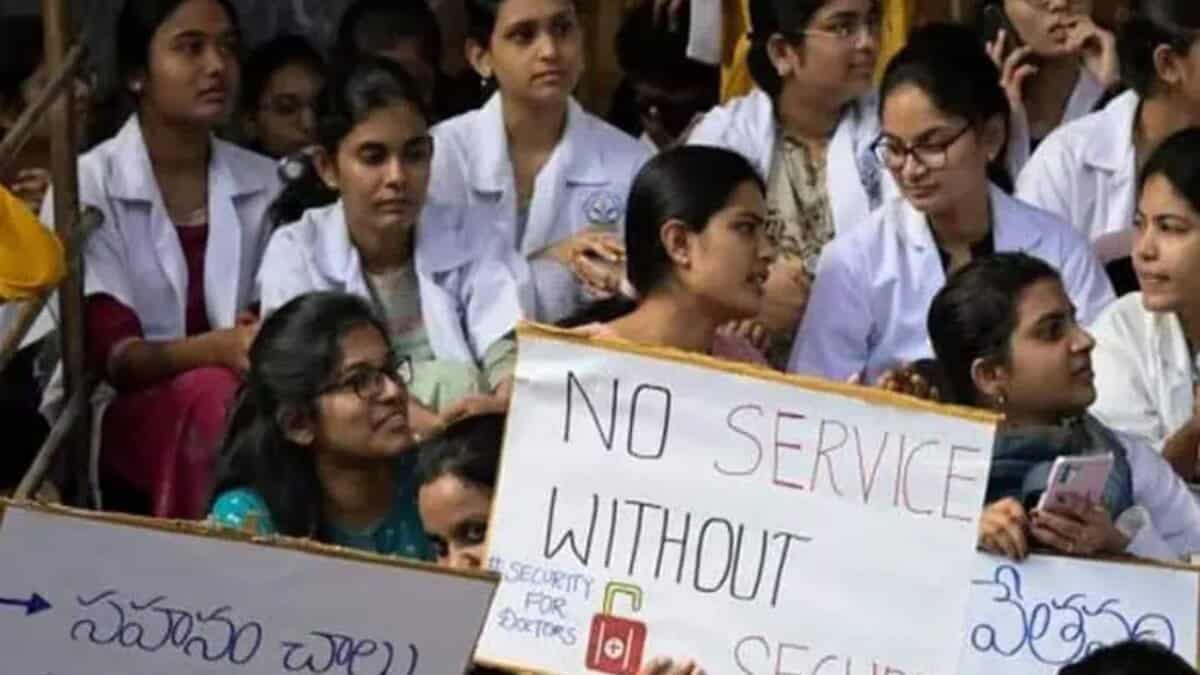Telangana junior doctors announce indefinite strike from June 30, demanding Telangana government to fulfill their demands.