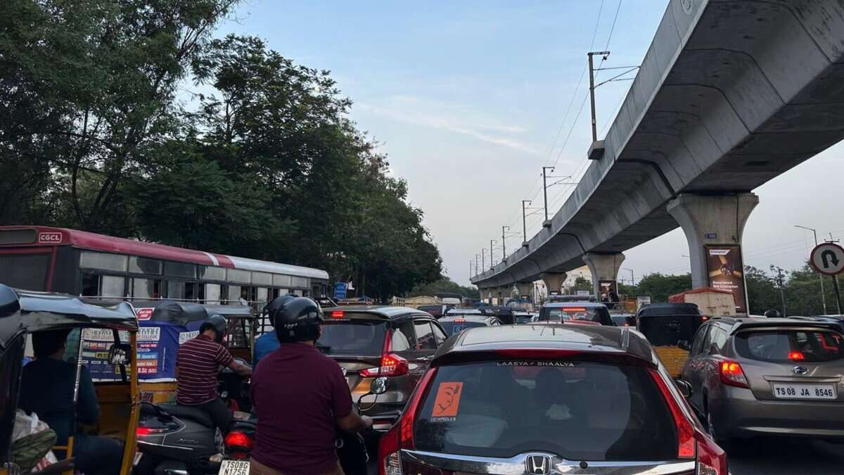 Heavy Traffic at the Tarnaka Junction amid the trail run