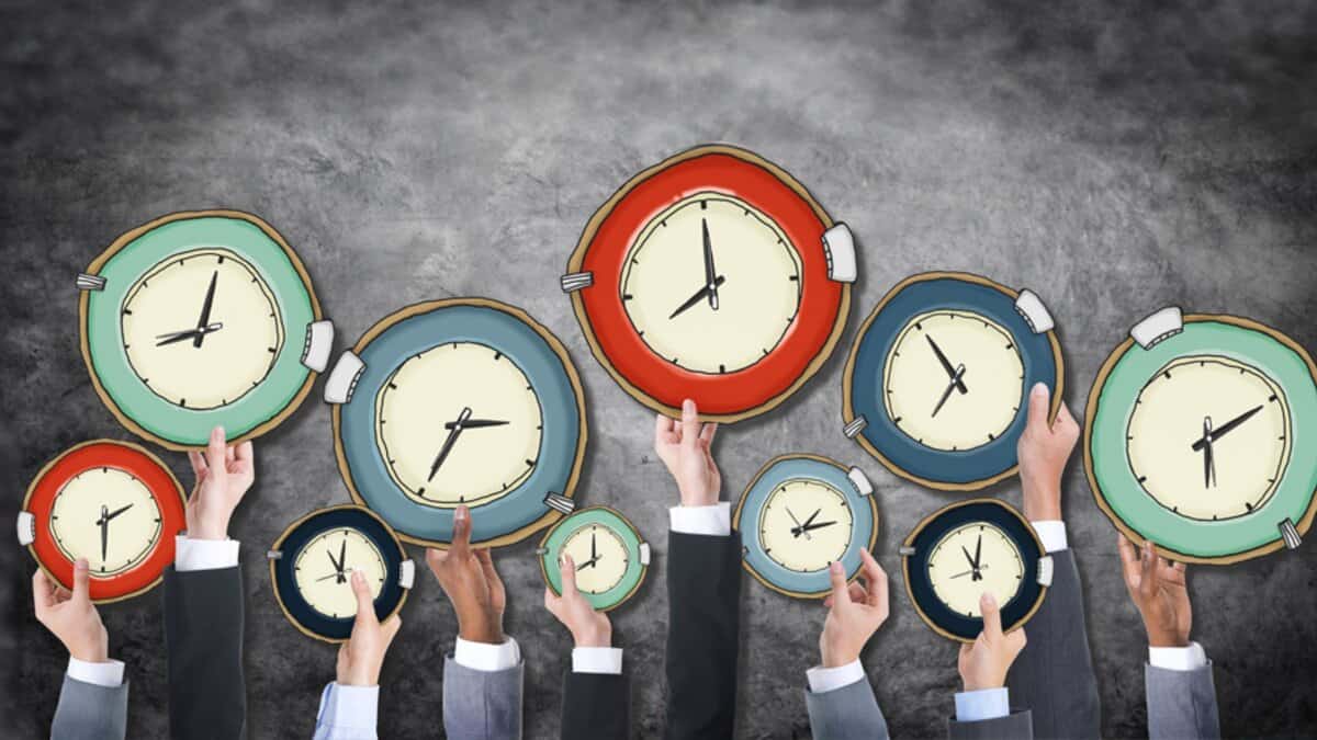 The image displays a picture of working hours