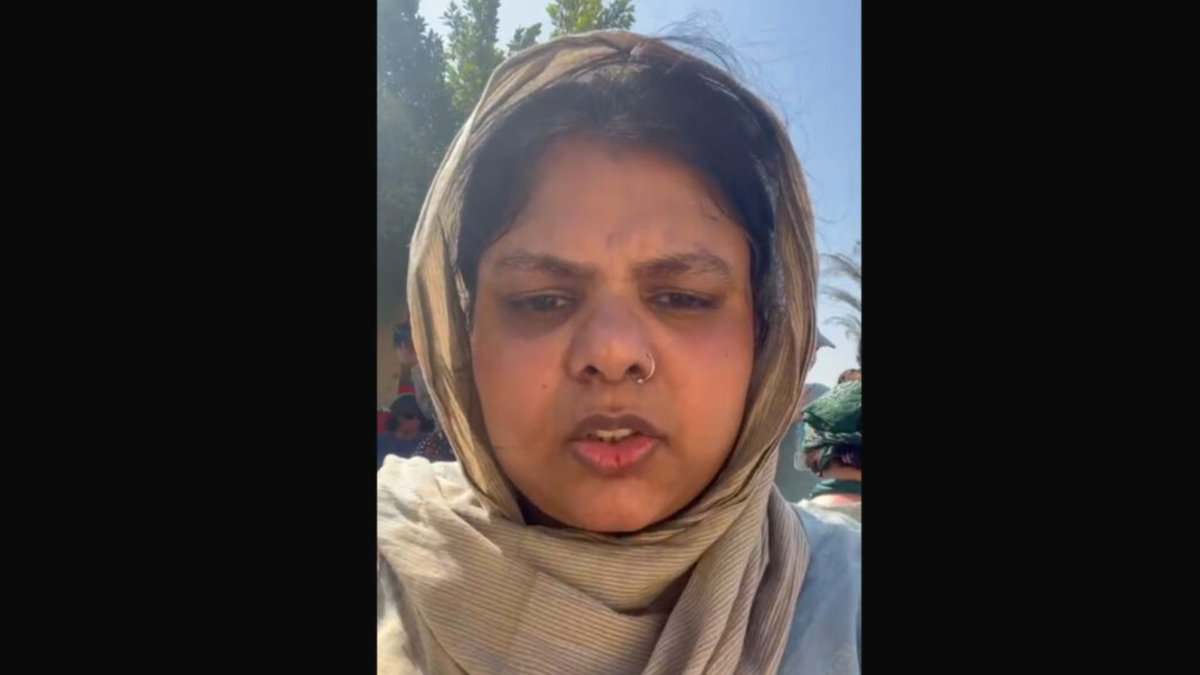 The image displays a picture of Indian journalist Nikita Jain who was detained and deported by Egyptian authorities on Friday