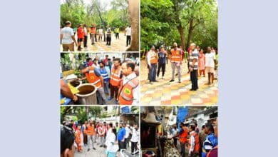 GHMC Commissioner RV Karnan interacting with walkers at Indira Park on Friday