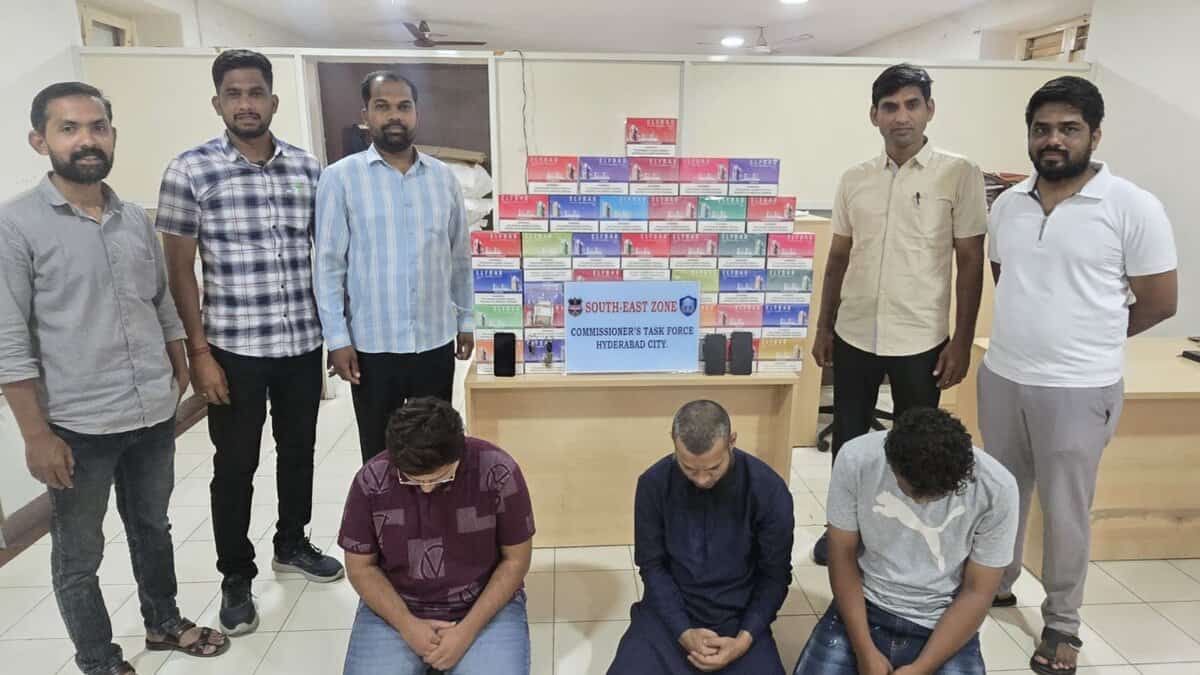 Accused held for possessing e-Cigarettes