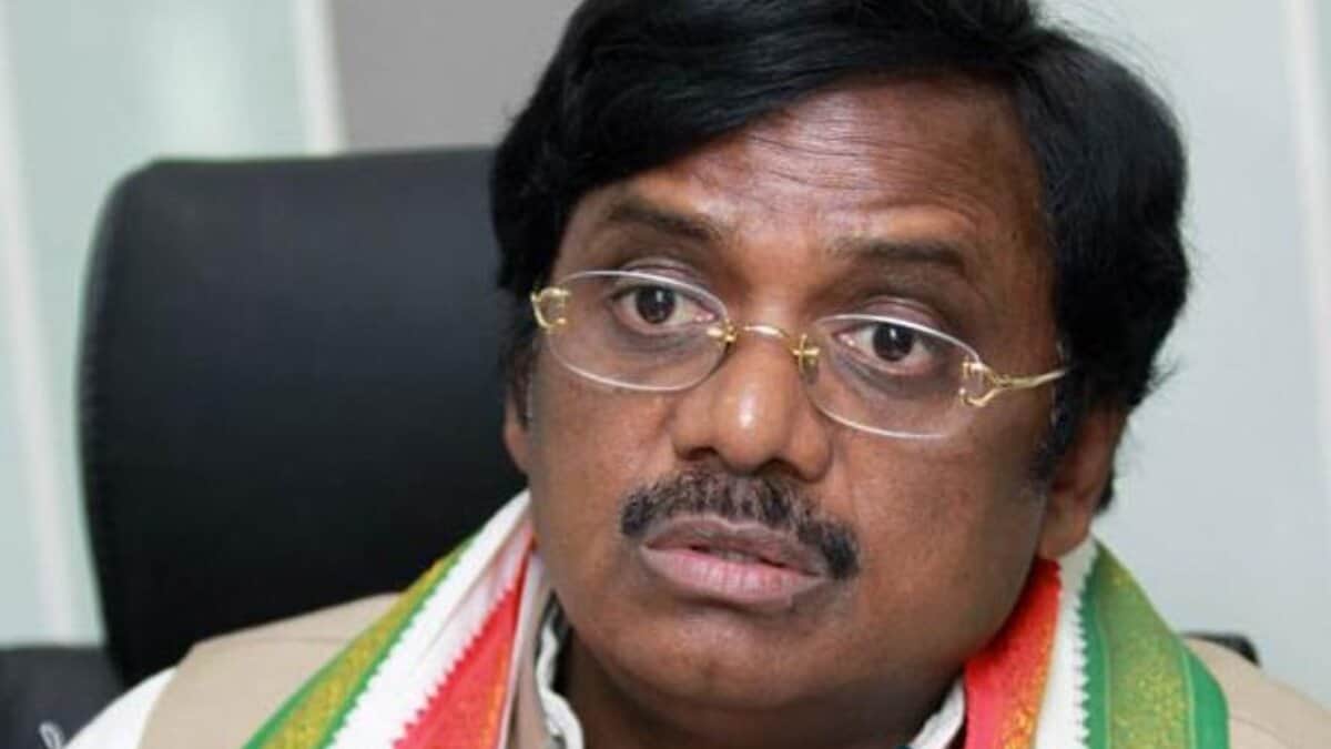 BRS govt tapped my phone, engaged in state terror: Min Vivek