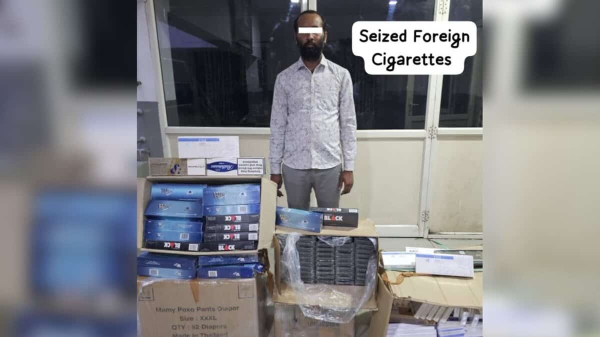 foreign cigarettes seized by Afzalgunj police