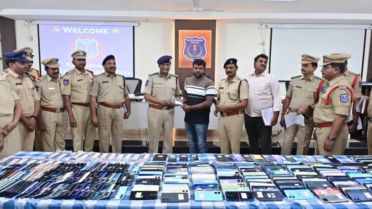 Rachakonda police recover lost/stolen mobile phones
