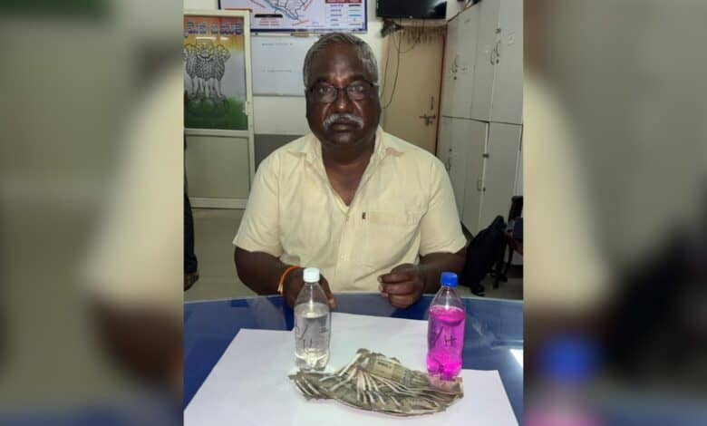 Sub inspector caught by ACB
