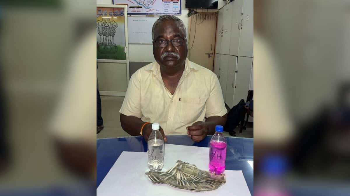 Sub inspector caught by ACB
