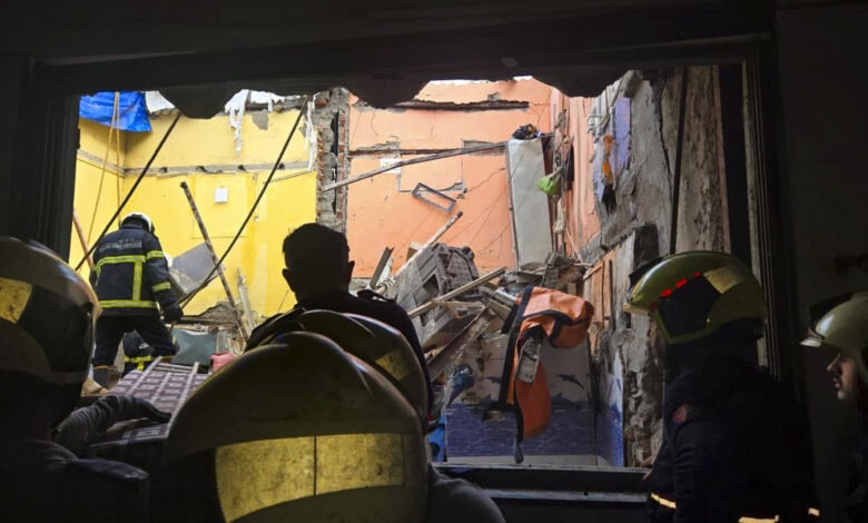 Three-storey chawl collapses in Bandra