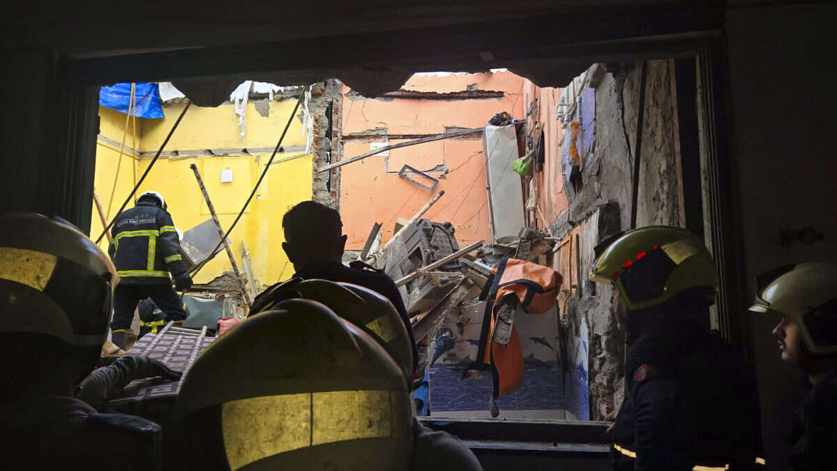 Three-storey chawl collapses in Bandra