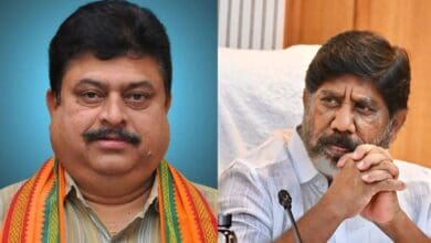 Telangana BJP chief sends notice to Dy CM over Rohith Vemula remarks