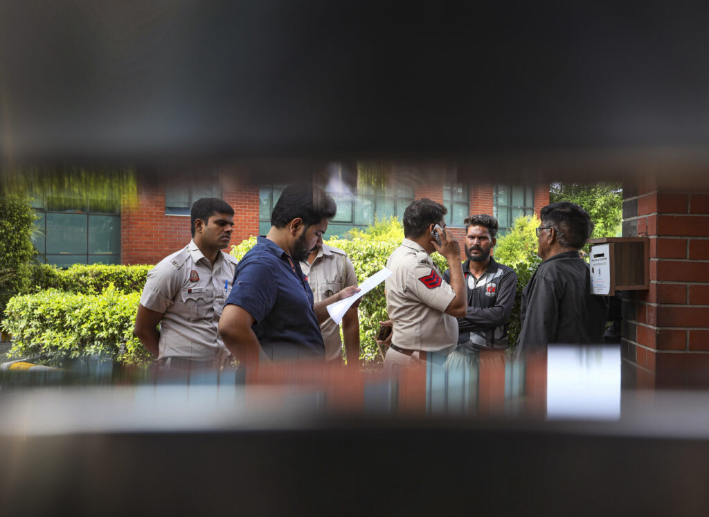 Delhi school receives bomb threat