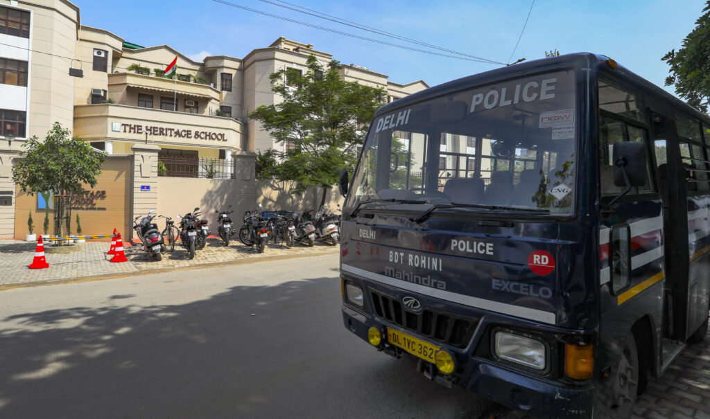 Delhi school receives bomb threat