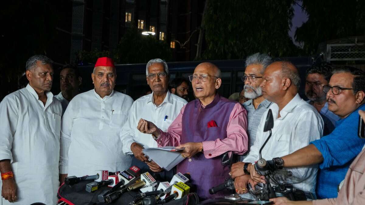 Congress MP Abhishek with Bihar party President