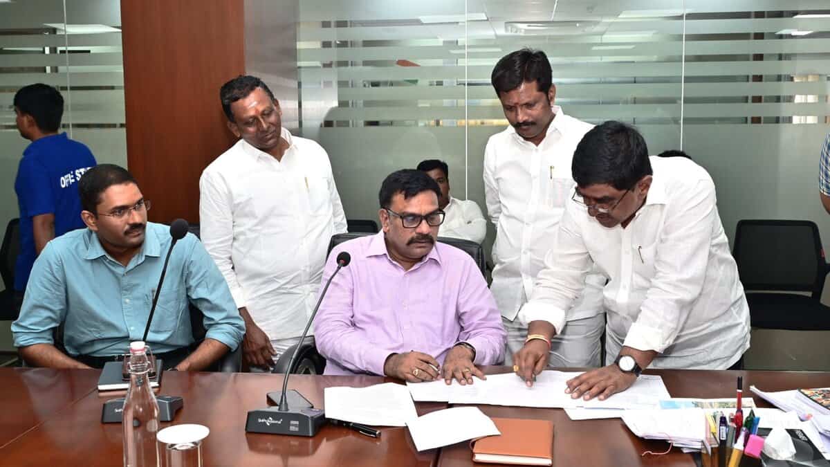 HYDRAA reviews prajavani complaints