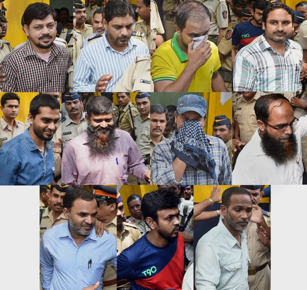 7/11 Mumbai train blasts: 12 accused acquitted by HC 