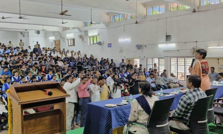 Hyderabad collector Harichandana addressing students