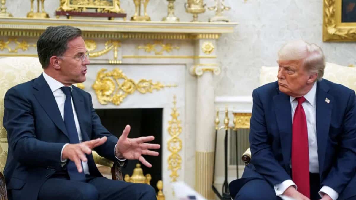 US President Donald Trump with NATO chief Mark Rutte at the White House
